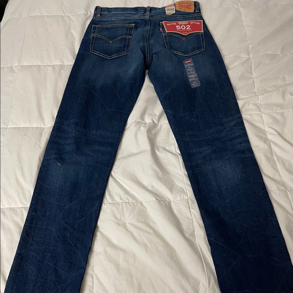 Boys Levi’s Taper jeans size (18)